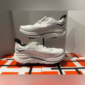 Hoka Men’s Clifton 10 - Brand NEW!